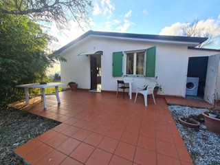 Bilocale in Affitto a Castelnuovo Magra, 1'000€, 60 m², arredato