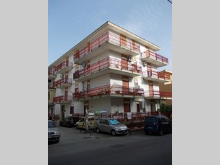 Trilocale in Vendita a Palermo, zona Via Villagrazia di Palermo, 85'000€, 103 m²