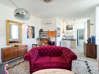 Bilocale in Vendita a Siracusa, zona Via Vittorio Veneto, 380'000&euro;, 85 m², arredato