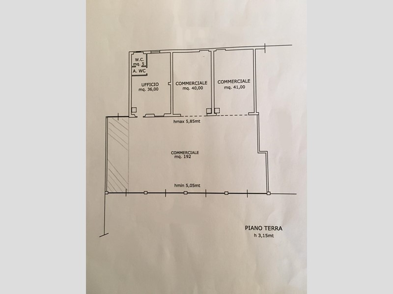 Capannone in Affitto a Sarzana, zona San Lazzaro, 5'000€, 900 m²