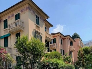 Appartamento in Vendita a Rapallo, zona Centro, 400'000€, 90 m²