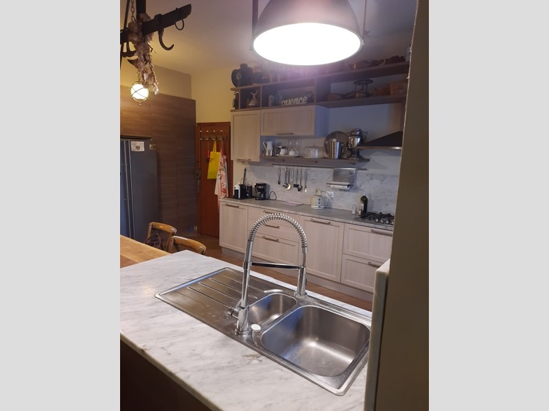 Appartamento in Vendita a Fosdinovo, zona Giucano, 250'000€, 90 m², arredato