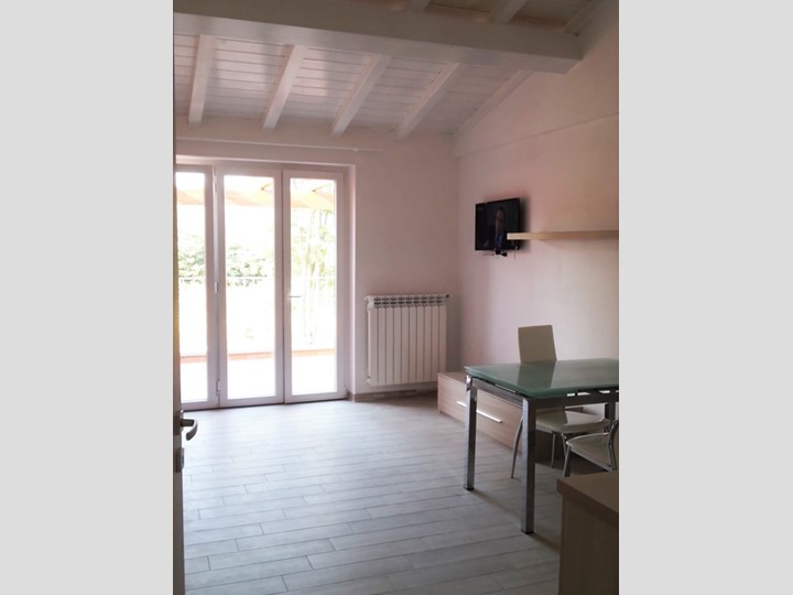 Monolocale in Vendita a Sarzana, 95'000€, 33 m², arredato