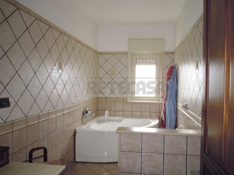 Trilocale in Vendita a Caltanissetta, 105'000€, 105 m²