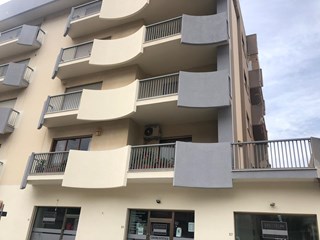 Monolocale in Vendita a Trapani, zona ZONA RESIDENZIALE DI TRAPANI, 150'000&euro;, 145 m²