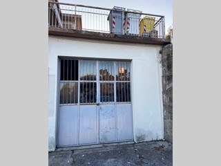 Magazzino in Vendita a Osimo, zona Centrale, 30'000&euro;, 65 m²