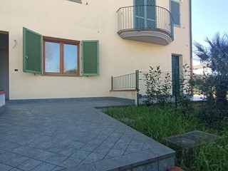 Villetta a schiera in Vendita a San Miniato, 300'000€, 160 m², con Box
