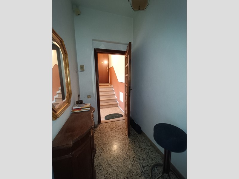 Appartamento in Vendita a Pisa, zona Porta a Lucca, 240'000€, 120 m²