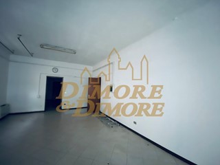 Immobile commerciale in Vendita a Omegna, 98'000€, 50 m²