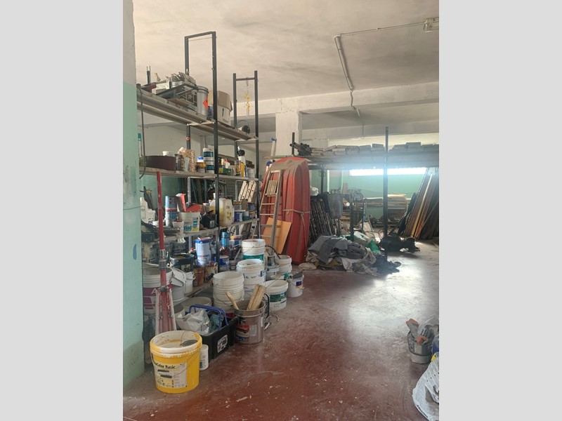 Capannone in Vendita a Monteprandone, 130'000€, 240 m²