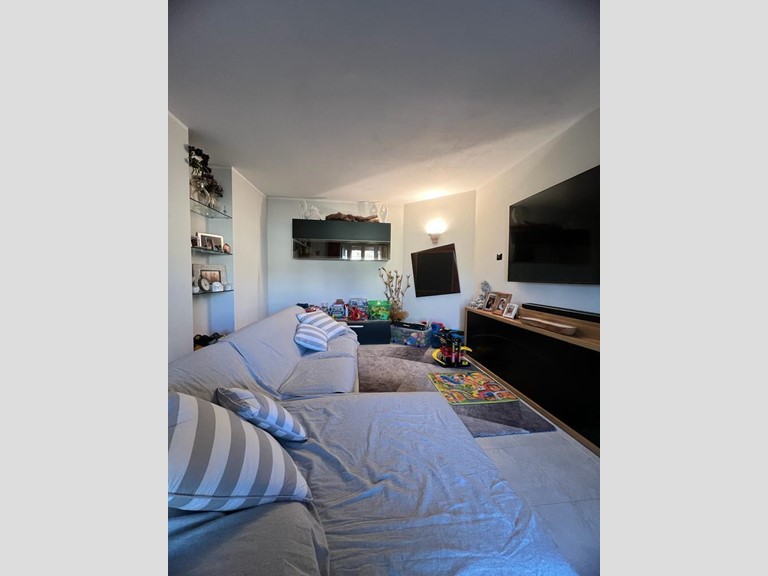 Appartamento in Vendita a Villafranca in Lunigiana, 160'000€, 150 m²