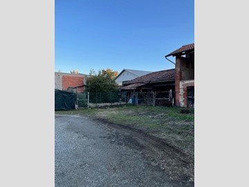 Casale in Vendita a Druento, 100'000€, 200 m²