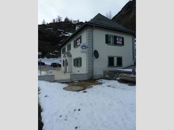 Attività commerciale in Vendita a Varzo, 535'000€, 190 m²