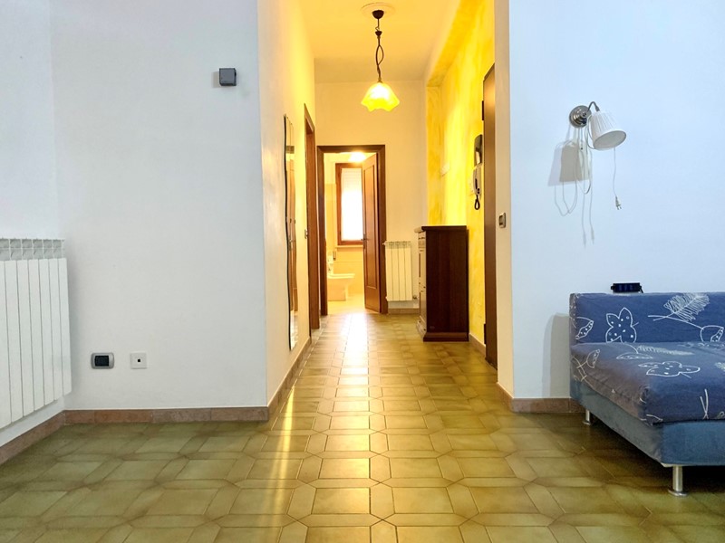 Quadrilocale in Vendita a Castelnuovo Magra, 160'000€, 90 m²