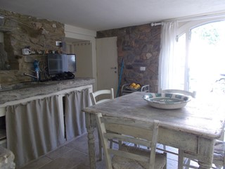 Rustico in Vendita a Calci, 388'000€, 250 m²