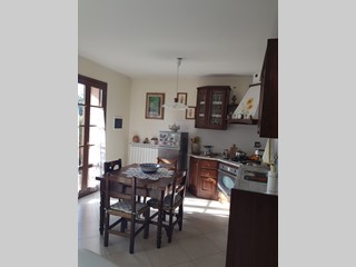 Quadrilocale in Vendita a San Giuliano Terme, 200'000€, 80 m²