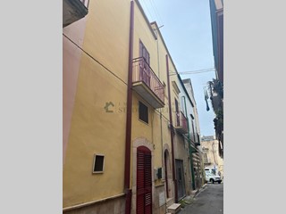 Casa Indipendente in Vendita a Sannicandro di Bari, 79'000€, 85 m²
