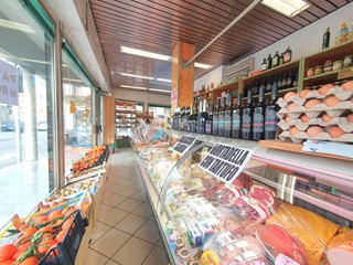 Attività commerciale in Affitto a Vicenza, 1'000€, 167 m²