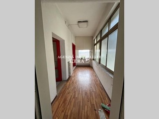 Appartamento in Vendita a Pontedera, 115'000€, 130 m²