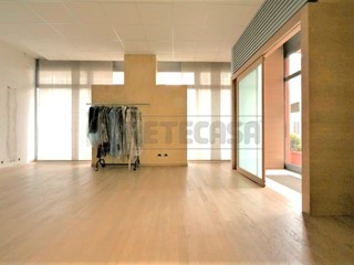 Immobile commerciale in Vendita a Vicenza, 65'000€, 63 m²