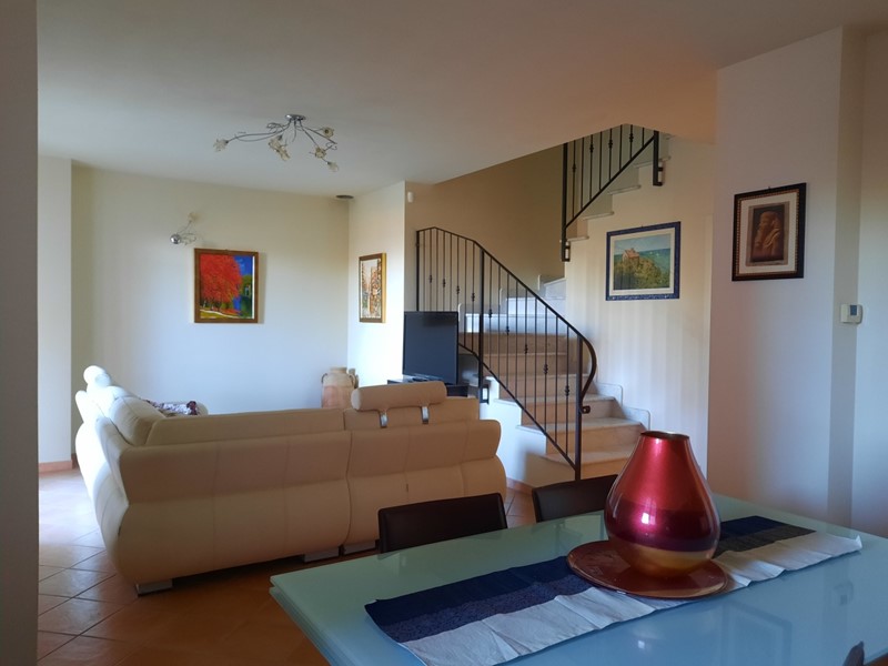 Casa Semi Indipendente in Vendita a Castelnuovo Magra, zona Molicciara, 395'000€, 209 m², arredato