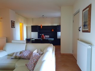 Casa Semi Indipendente in Vendita a Castelnuovo Magra, zona Molicciara, 395'000€, 209 m², arredato