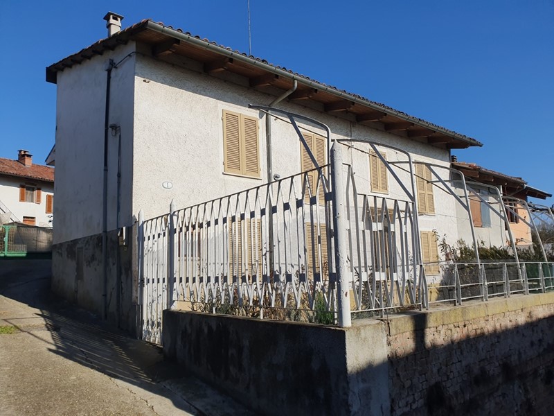 Casa Indipendente in Vendita a San Paolo Solbrito, 83'000&euro;, 152 m², con Box