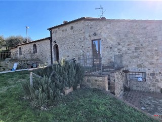 Villa in Vendita a Colle di Val D'Elsa, 480'000&euro;, 223 m²