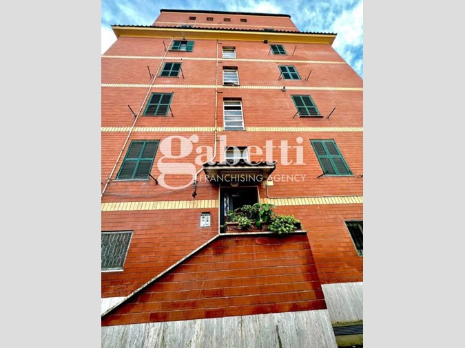 Bilocale in Vendita a Roma, 163'000€, 70 m²