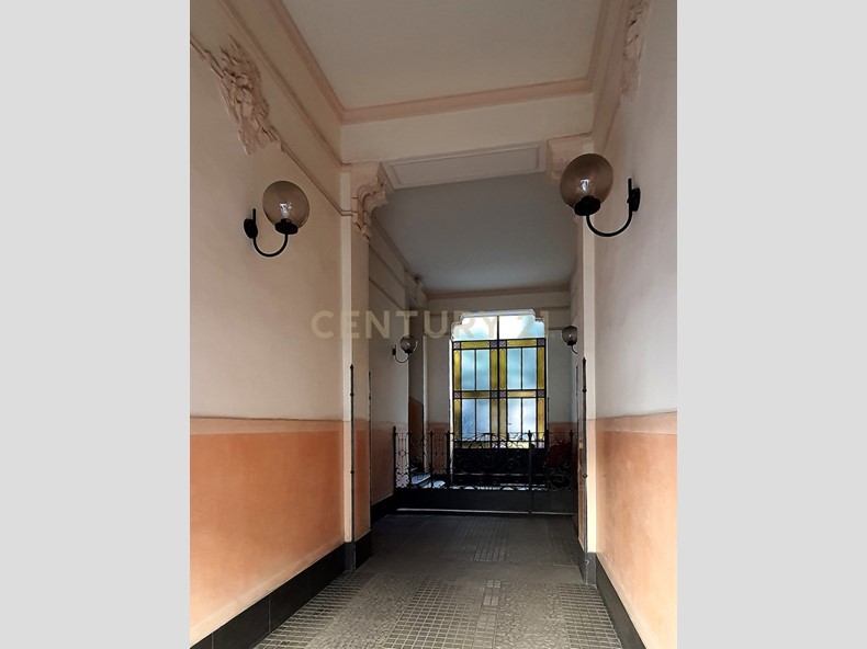 Bilocale in Vendita a Milano, 420'000€, 65 m²