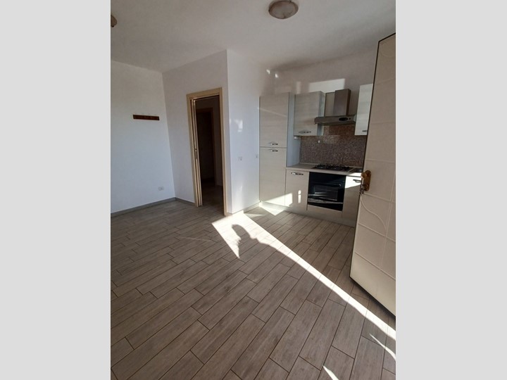 Trilocale in Vendita a Monte Grimano Terme, zona Montelicciano, 126'000&euro;, 100 m², con Box