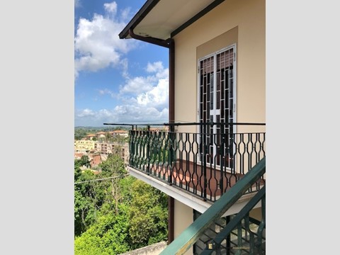 Trilocale in Vendita a Poggio Mirteto, 129'000€, 150 m²
