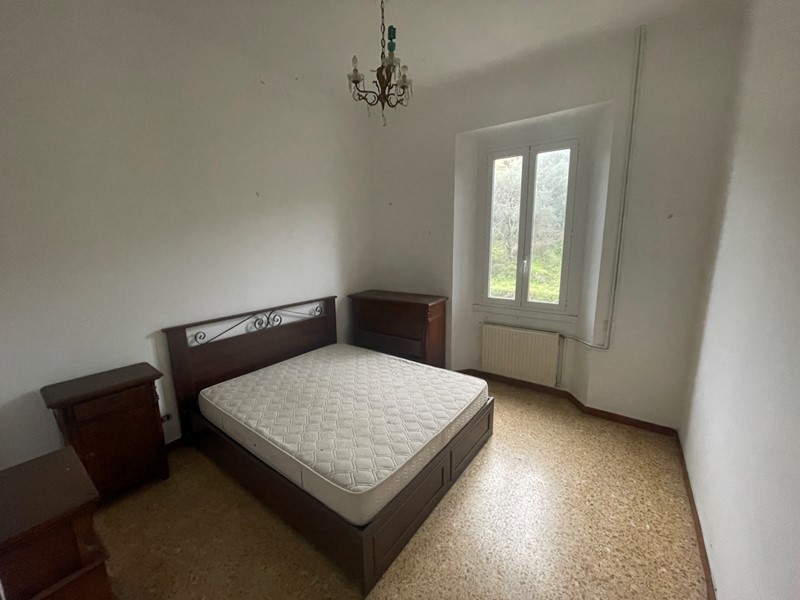 Trilocale in Vendita a Sestri Levante, zona comodo ai servizi, 120'000€, 102 m²