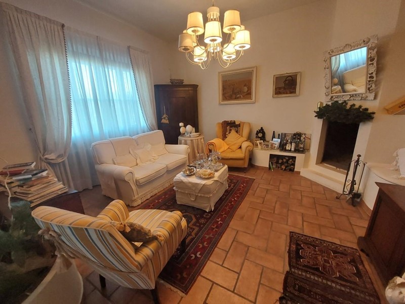 Casa Indipendente in Vendita a Pisa, zona Ospedaletto, 545'000€, 280 m², con Box