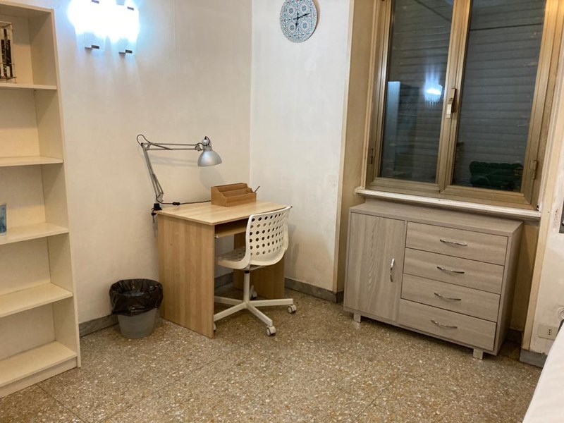 Stanza in Affitto a Roma, zona San Giovanni, 400€, 30 m², arredato