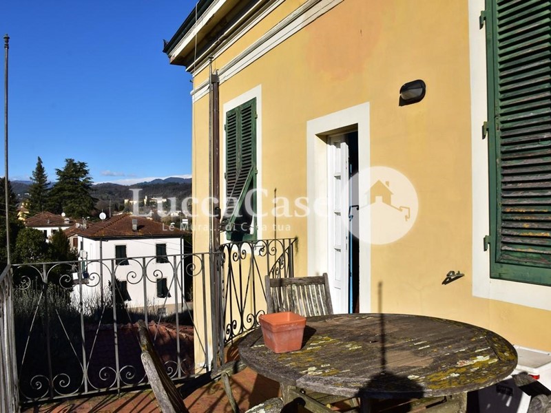 Appartamento in Vendita a Lucca, zona Monte San Quirico, 335'000€, 313 m²