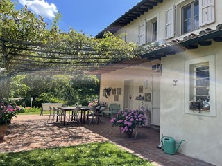 Casa di corte in Vendita a Pisa, 1'145'000€, 477 m²