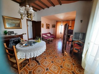 Appartamento in Vendita a Rapolano Terme, 130'000€, 100 m²