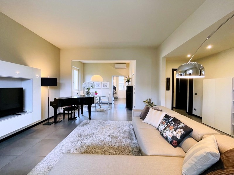 Casa Indipendente in Vendita a Camaiore, zona Vado, 685'000&euro;, 140 m², arredato