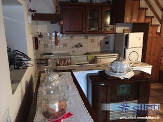 Casa Indipendente in Vendita a Montignoso, 245'000€, 140 m²