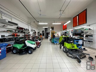 Laboratorio in Vendita a Empoli, 250'000€, 190 m²