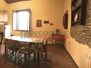 Trilocale in Vendita a Rosignano Marittimo, zona Castelnuovo Della Misericordia, 90'000€, 65 m²