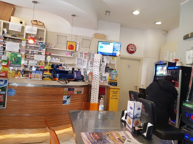 Attività commerciale in Vendita a Grosseto, zona GROSSETO, 150'000€, 90 m², arredato