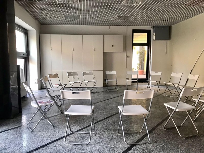 Ufficio in Affitto a Porcari, 1'000€, 85 m²