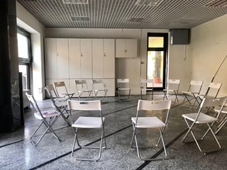 Ufficio in Affitto a Porcari, 1'000€, 85 m²