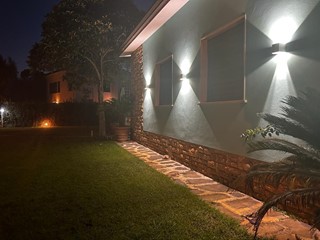 Casa Indipendente in Affitto a Pietrasanta, zona Tonfano, 180 m², arredato