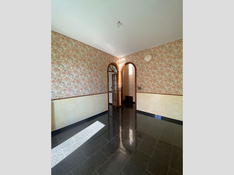 Appartamento in Vendita a Siracusa, 140'000&euro;, 170 m²