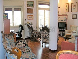 Appartamento in Vendita a Siracusa, zona Ortigia, 470'000&euro;, 220 m²