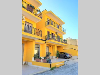 Quadrilocale in Vendita a Siracusa, 98'000&euro;, 70 m², arredato