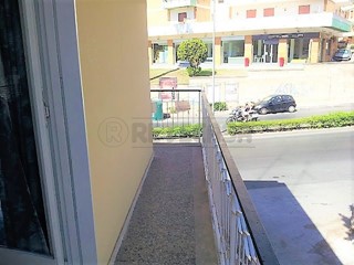 Appartamento in Vendita a Siracusa, zona TERACATI, 120'000&euro;, 120 m², con Box